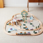 Pista De Tren Y Autos Madera Juguete Gigante Super Completa