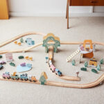 Pista De Tren Y Autos Madera Juguete Gigante Super Completa