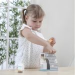 d 905098 mlu73827096746 012024 f.jpg